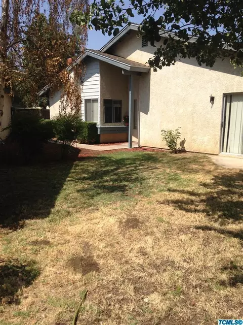 1942 E Meadowbrook Dr, Visalia, CA 93292 photo 4