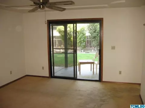 1011 E Cambridge Ave, Visalia, CA 93292 photo 23