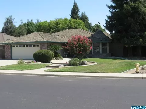 1011 E Cambridge Ave, Visalia, CA 93292 photo 4