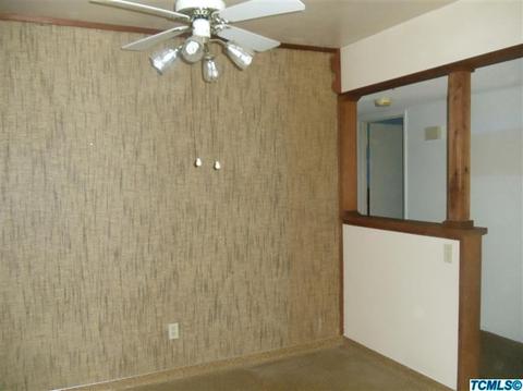 237 E Country Ave, Visalia, CA 93277 photo 6