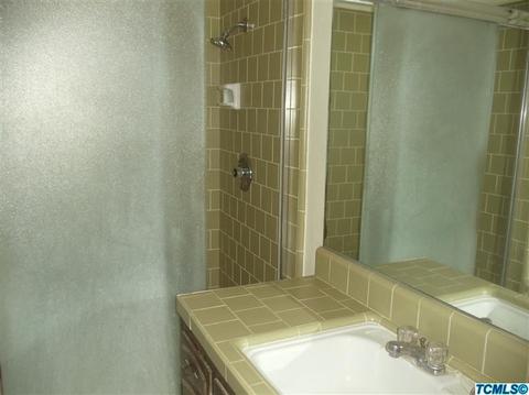 237 E Country Ave, Visalia, CA 93277 photo 11