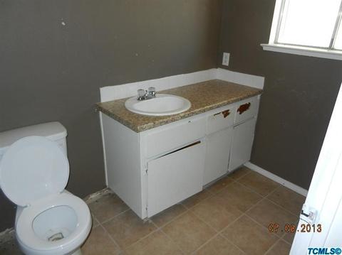 714 11th St, Sanger, CA 93657 photo 10