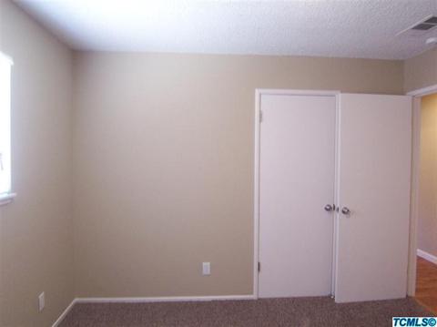 1398 E Birch Ave, Tulare, CA 93274 photo 8