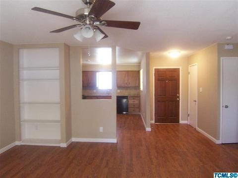 1398 E Birch Ave, Tulare, CA 93274 photo 4