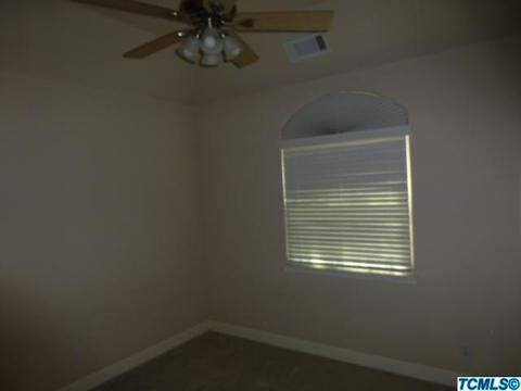 107 Mitchell Ave, Tulare, CA 93274 photo 12