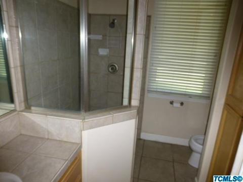 107 Mitchell Ave, Tulare, CA 93274 photo 15