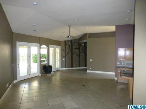 107 Mitchell Ave, Tulare, CA 93274 photo 7