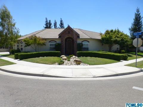 107 Mitchell Ave, Tulare, CA 93274 photo 1