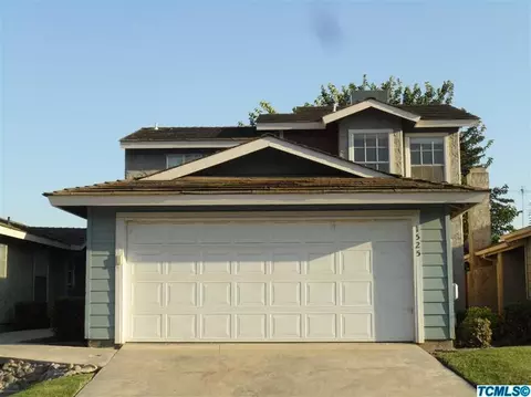 1525 E Sunnyview Ave, Visalia, CA 93292 photo 4