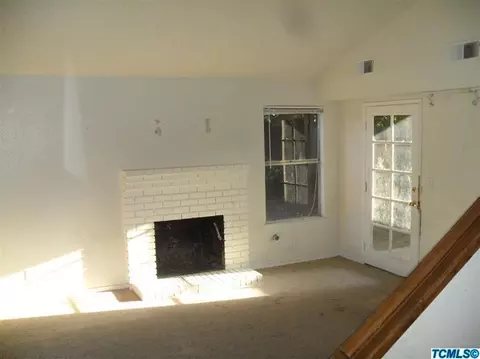 1525 E Sunnyview Ave, Visalia, CA 93292 photo 7