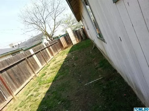 1447 E Olive Way, Dinuba, CA 93618 photo 6
