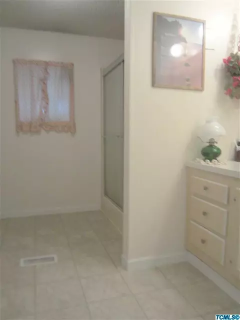 851 Silver Ln, Squaw Valley, CA 93675 photo 11