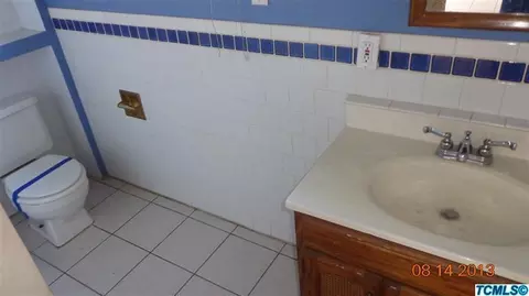865 W Firebaugh Ave, Exeter, CA 93221 photo 5