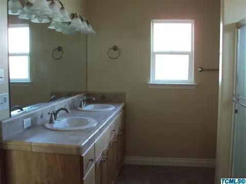 679 Kathleen Ct, Exeter, CA 93221 photo 10