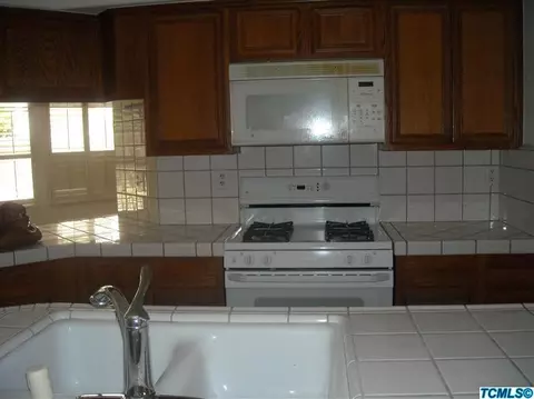 4102 E Meadow Ave, Visalia, CA 93292 photo 32