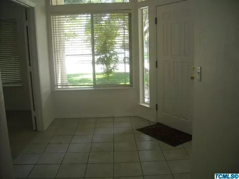 4102 E Meadow Ave, Visalia, CA 93292 photo 4