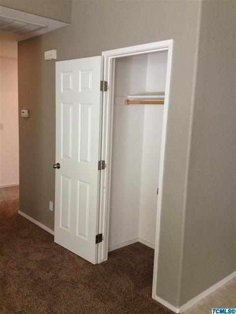 2327 Maple St, Visalia, CA 93292 photo 9
