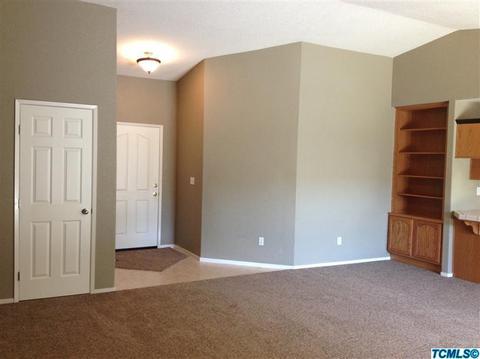2327 Maple St, Visalia, CA 93292 photo 3