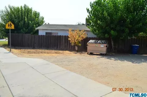 732 E 11th St, Reedley, CA 93654 photo 7