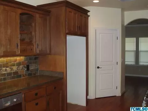 827 Davis Ave, Exeter, CA 93221 photo 8