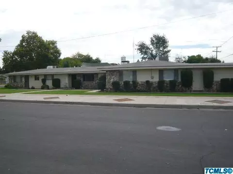 360 E Merced St, Dinuba, CA 93618 photo 2