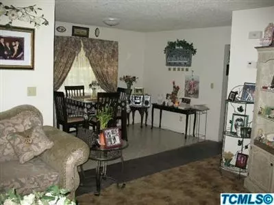 360 E Merced St, Dinuba, CA 93618 photo 5