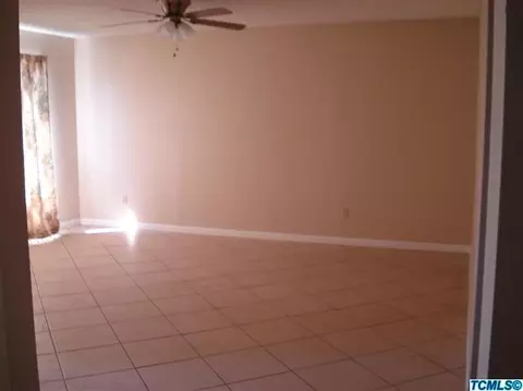 1282 Van Ct, Hanford, CA 93230 photo 15