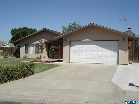 1282 Van Ct, Hanford, CA 93230 photo 2