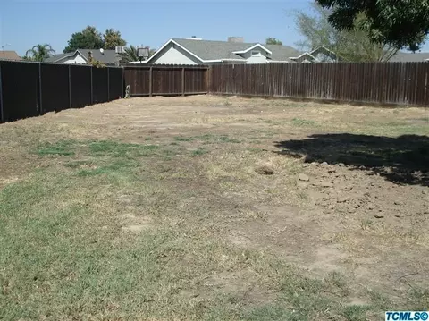 1282 Van Ct, Hanford, CA 93230 photo 37