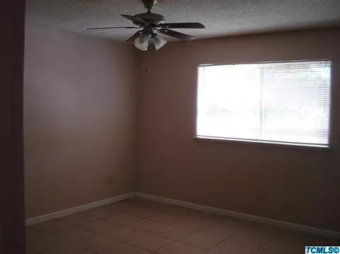 1282 Van Ct, Hanford, CA 93230 photo 22