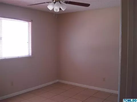 1282 Van Ct, Hanford, CA 93230 photo 21