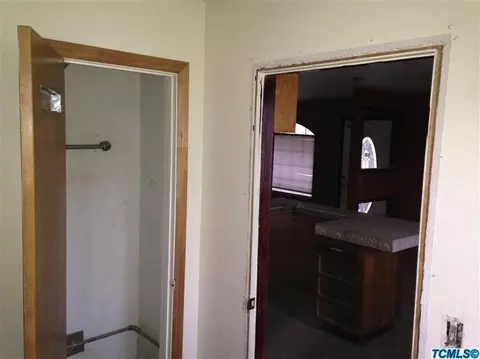 393 S Evans Rd, Tipton, CA 93272 photo 5