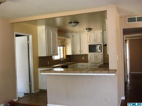 909 E Myrtle Ave, Visalia, CA 93292 photo 6