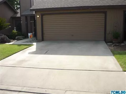 2340 E Tulare Ave, Visalia, CA 93292 photo 1