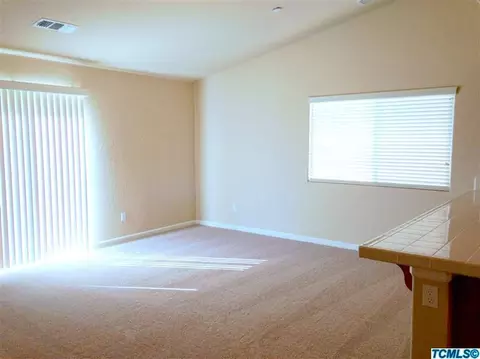3453 Carson, Visalia, CA 93291 photo 5