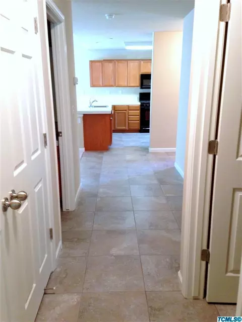 3453 Carson, Visalia, CA 93291 photo 6