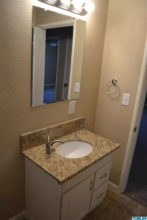 3107 E Stapp Ave, Visalia, CA 93292 photo 8