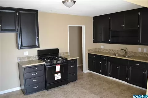 3107 E Stapp Ave, Visalia, CA 93292 photo 2