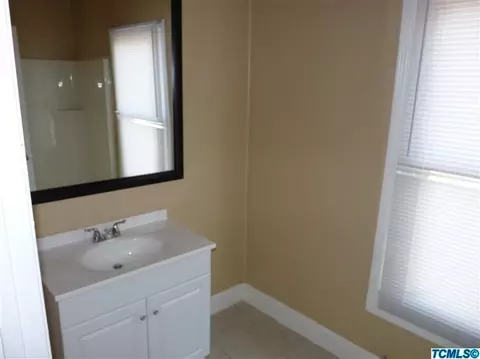 316 S H St, Exeter, CA 93221 photo 7