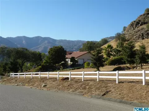 41784 Quail Run Dr, Three Rivers, CA 93271 photo 1