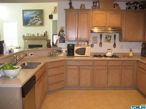 2421 Evening Glow Ave, Reedley, CA 93654 photo 12