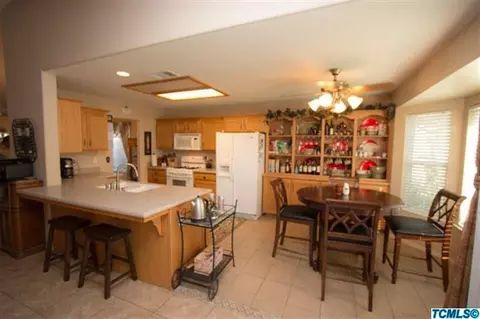 1092 E Northridge Dr, Dinuba, CA 93618 photo 10