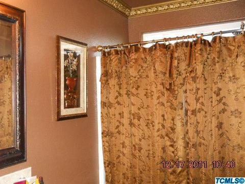 136 E Robin, Visalia, CA 93291 photo 4