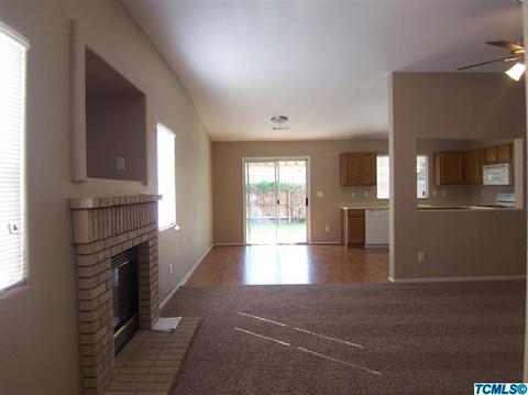 1933 E Copper Ave, Visalia, CA 93292 photo 3