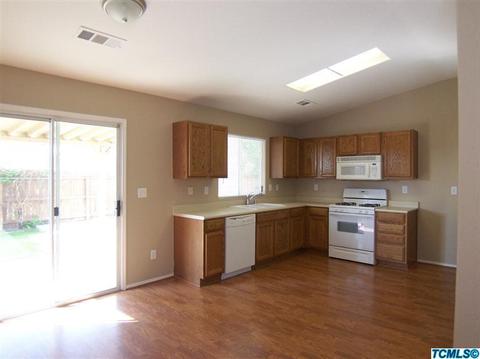 1933 E Copper Ave, Visalia, CA 93292 photo 5