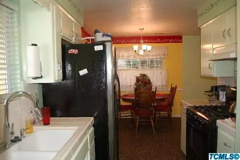 512 Albert, Exeter, CA 93221 photo 4