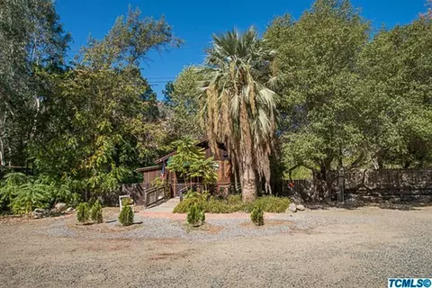 42251 Sierra Dr, Three Rivers, CA 93271 photo 5