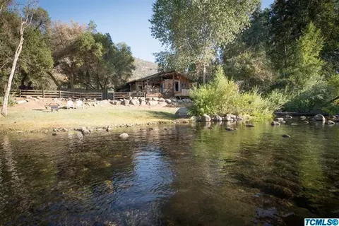 42251 Sierra Dr, Three Rivers, CA 93271 photo 1