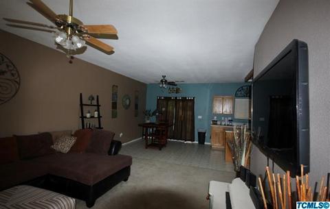 1303 Vine St, Exeter, CA 93221 photo 5