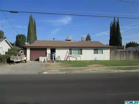 711 W Maple St, Exeter, CA 93221 photo 1